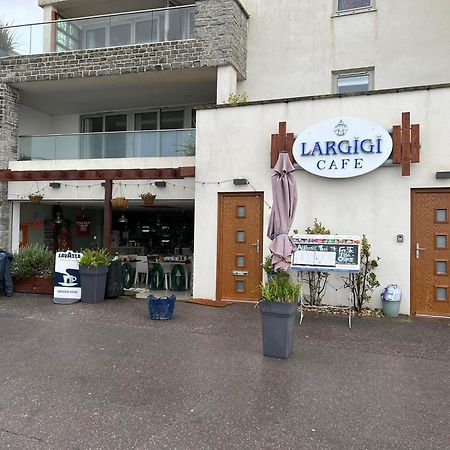 Largigi Offering Two Amazing Panoramic Sea Front Apartments Lyme Regis Exterior foto